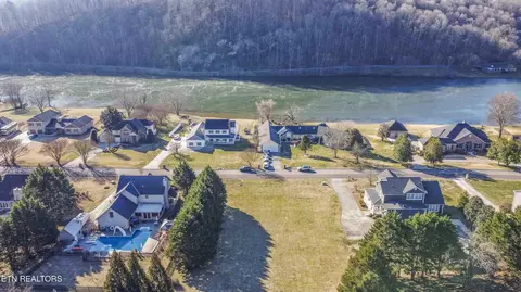 Mariner Point Drive, Clinton, TN 37716