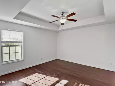 Bedroom - 175 Stonefield Dr, Harrogate, TN 37752 photo 5 of 9
