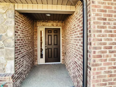 Entry Way - 175 Stonefield Dr, Harrogate, TN 37752 photo 1 of 3