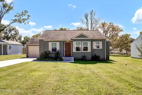 120 Lake View Dr, Knoxville, TN 37920