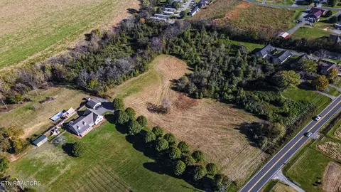 2874 Boyds Creek Hwy, Sevierville, TN 37876