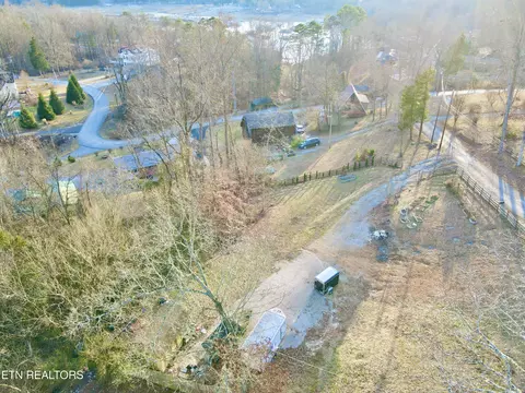 Deer Trail Circle, New Tazewell, TN 37825