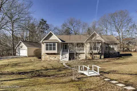 3149 Warpath Dr, Crossville, TN 38572