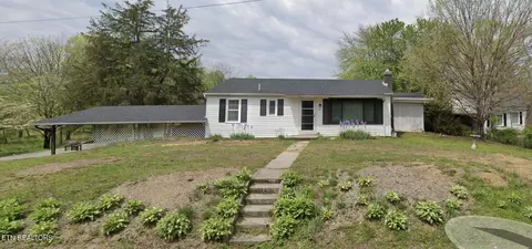 118 Bennett Rd, Oliver Springs, TN 37840