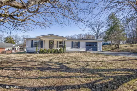 2948 Fawver Ln, Knoxville, TN 37914