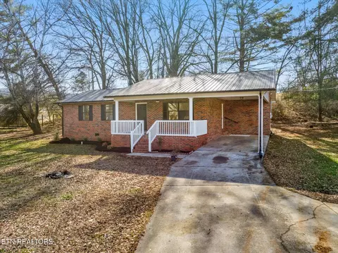 245 Meadow Ln, Sweetwater, TN 37874