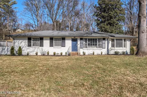 4940 Briarwood Dr, Nashville, TN 37211
