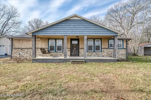 Exterior - 319 4th Ave, Baxter, TN 38544 photo 6 of 6