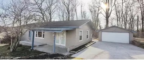 7907 Aultom Dr, Powell, TN 37849