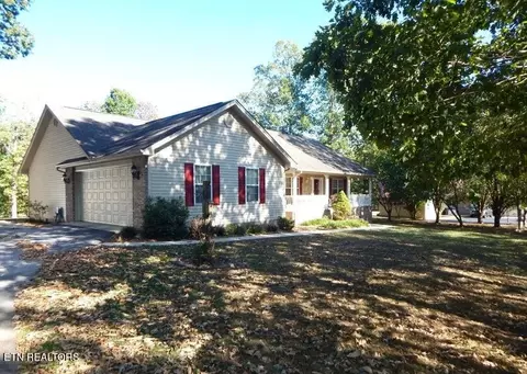 1554 Sunset Ridge Dr, Crossville, TN 38571