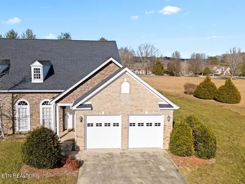 53 Broadleaf Pl, Crossville, TN 38555