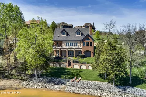18128 Lighthouse Pointe Dr, Lenoir City, TN 37772