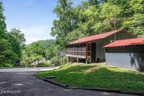 2790 Johnson Chapel Rd, Sparta, TN 38583 photo 5