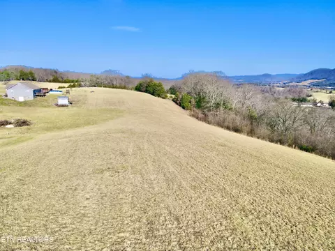 Magdaline Lane, Tazewell, TN 37879