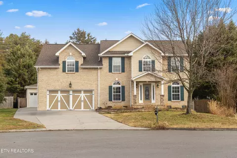 3160 Champions Trail Ln, Knoxville, TN 37931