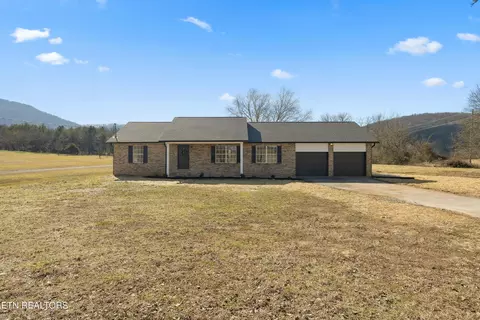 3625 Thomas Cross Rd, Sevierville, TN 37876