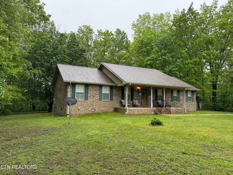 1039 South Ln, Grimsley, TN 38565