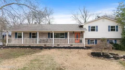 912 Naples Rd, Knoxville, TN 37923
