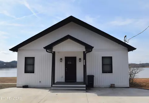 1553 Millstone Beach Rd, Dandridge, TN 37725