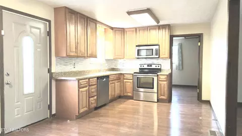 Kitchen - 6200 Mcneely Rd, Corryton, TN 37721 photo 1 of 1