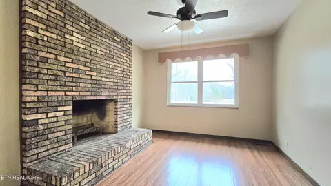 Living - 6200 Mcneely Rd, Corryton, TN 37721 photo 1 of 2