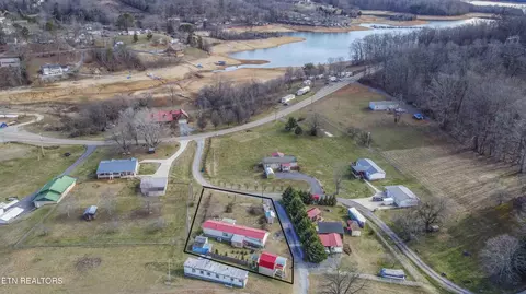 184 Card Ln, Rutledge, TN 37861 photo 3
