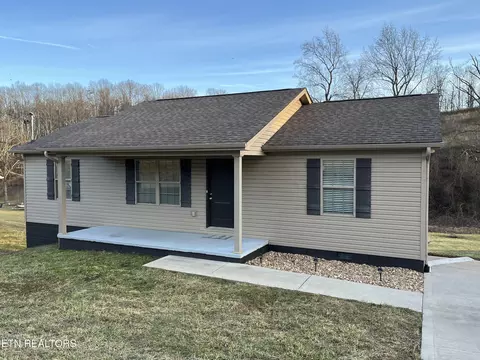 410 Hubbs Grove Rd, Maynardville, TN 37807