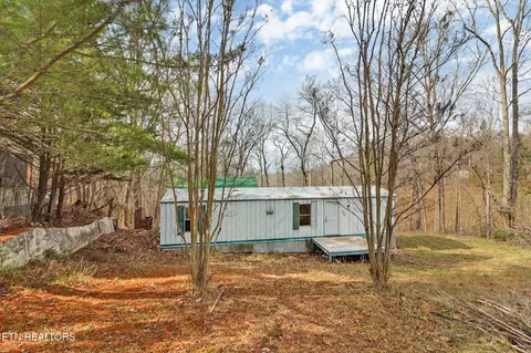 623 Skyline Dr, Harriman, TN 37748