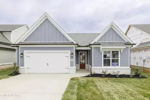 2528 Maroon Bells Rd, Knoxville, TN 37932