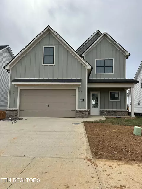2533 Maroon Bells Rd, Knoxville, TN 37932