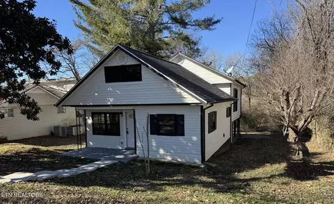 1102 Jones St, Athens, TN 37303