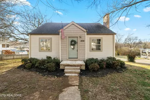 2422 Sevier Ave, Maryville, TN 37804