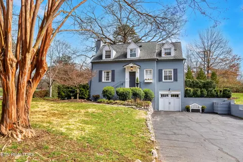 106 Greenbrier Dr, Knoxville, TN 37919