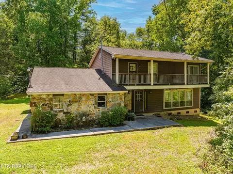 151 Phillip Freels Ln, Clinton, TN 37716