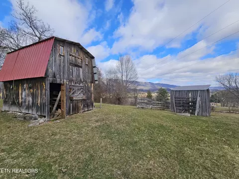 Exterior - 317 Melody Dr, Ewing, VA 24248 photo 8 of 19