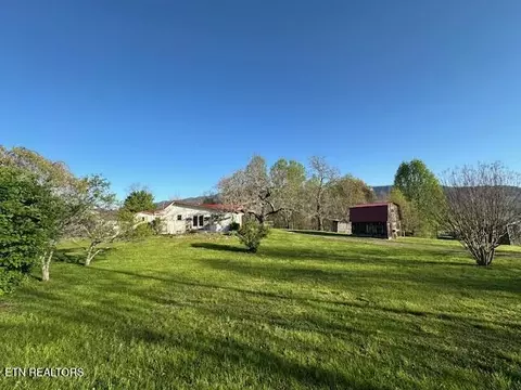 Exterior - 317 Melody Dr, Ewing, VA 24248 photo 5 of 19