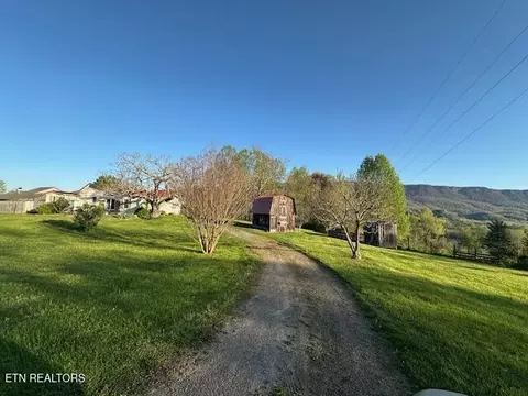 Exterior - 317 Melody Dr, Ewing, VA 24248 photo 17 of 19