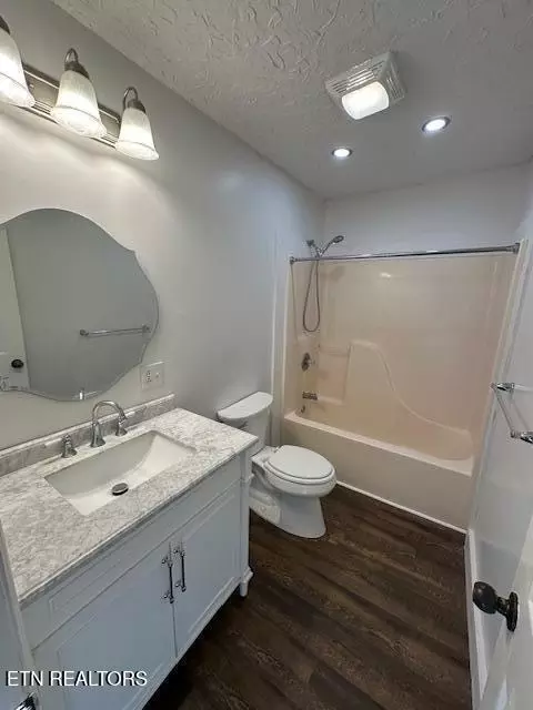 Bath - 317 Melody Dr, Ewing, VA 24248 photo 1 of 1
