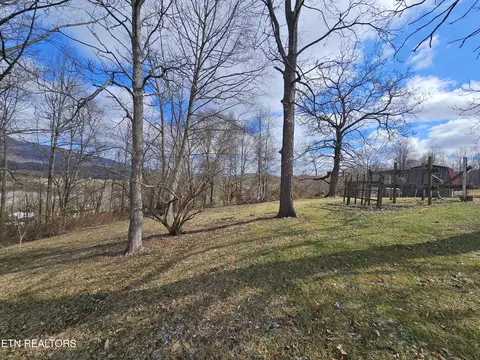 Exterior - 317 Melody Dr, Ewing, VA 24248 photo 3 of 19