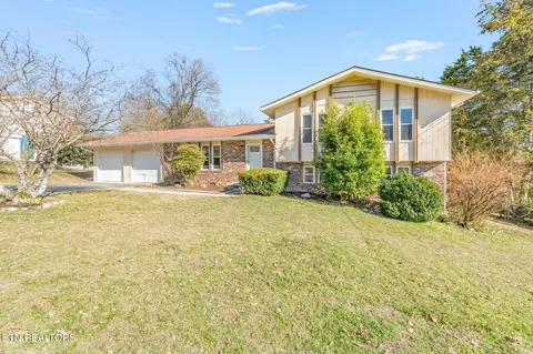 12204 W Kings Gate Rd, Knoxville, TN 37934