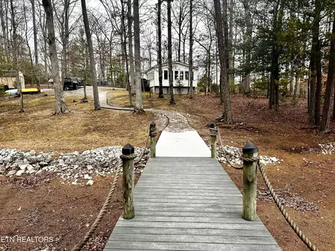 198 Emerald Cove Rd, Rockwood, TN 37854