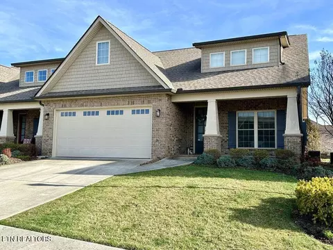 13012 Hampshire Bay Ln, Farragut, TN 37934