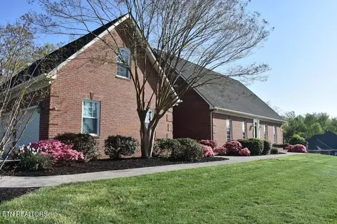 5314 Three Bars Ln, Seymour, TN 37865