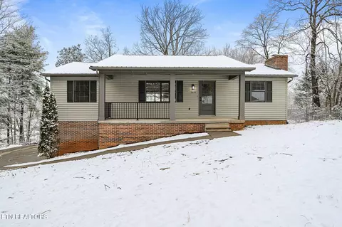 2829 Cansler Dr, Maryville, TN 37801
