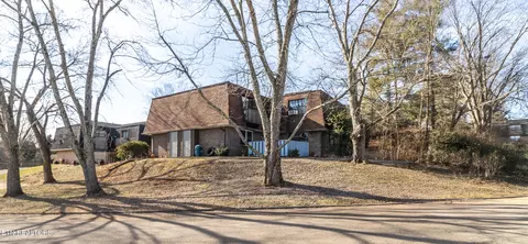 9008 NW Creekside Ln, Knoxville, TN 37923