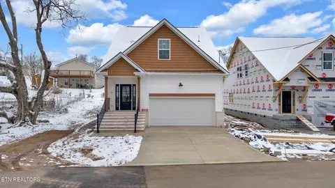 5413 Harris St, Knoxville, TN 37921