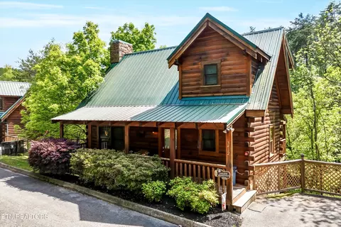 3412 Merlin Way, Pigeon Forge, TN 37862