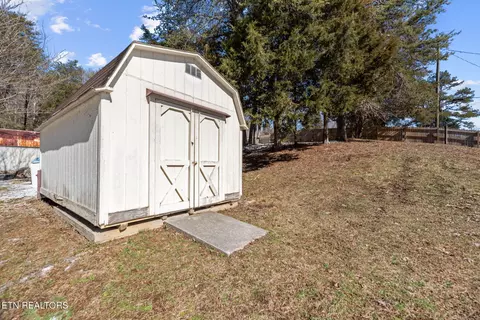 1968 E Wolf Valley Rd, Heiskell, TN 37754 photo 25