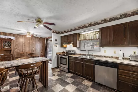 1968 E Wolf Valley Rd, Heiskell, TN 37754 photo 9