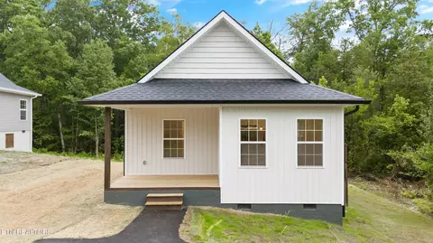 2340 Scenic Mountain Dr, Sevierville, TN 37876